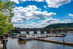 1. Zwischenstopp, Prag